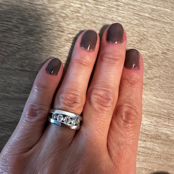 NWOT CHUNKY RHODIUM 5 STONE RING - SIZE 6 - Picture 1 of 7